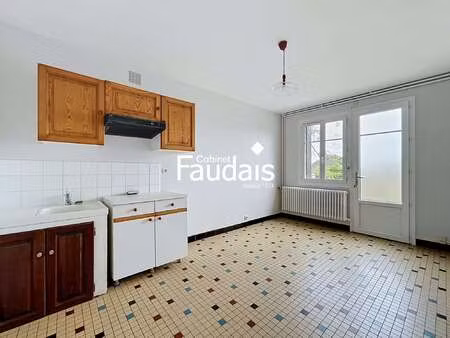 location appartement 2 pièces à condé-sur-vire (50890) : à louer 2 pièces / 39m² condé-sur