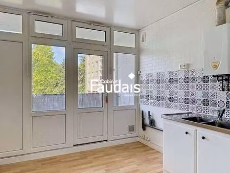 location appartement 4 pièces à saint-lô (50000) : à louer 4 pièces / 73m² saint-lô
