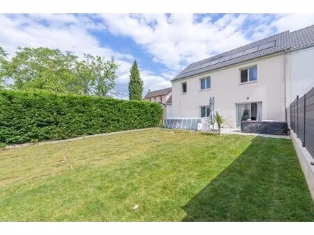 maison de 4 pièces de 135 m² à magny-les-hameaux
