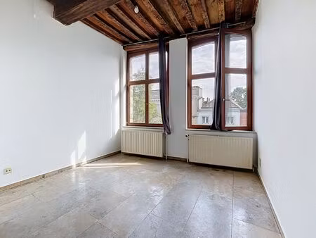 duplex à louer avec 2 chambres   tournai (vbe36656)