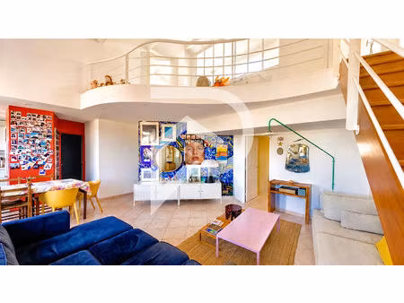 appartement t3/4 de 118m² au sol (83m² carrez) entièrement rénové