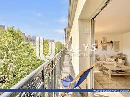 barbès - appartement 3 pièces 49 m2 avec balcon  à rénover