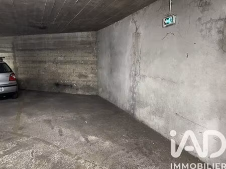 parking à paris (75015)