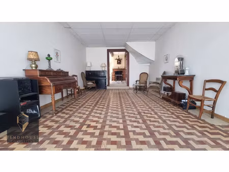 maison de ville - t5 - 156 m2 - garage