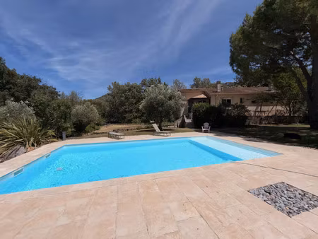 vente maison 8 pièces 193 m² évenos (83330)