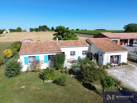 plain-pied avec jardin et quatre chambres
