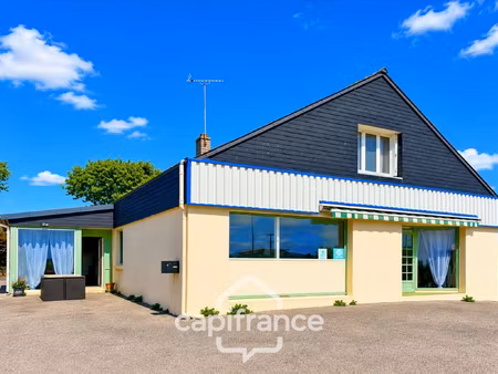 maison à vendre plouguenast 8 pièce(s) 255m2 280 000€