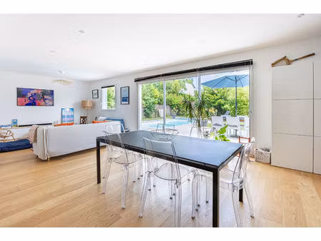 maison saint herblain saint dominique  9 pièces 192 m2  piscine  jardin  double garage.