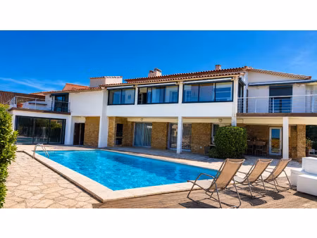 six fours les plages corniche de solviou maison de 300m2 ave