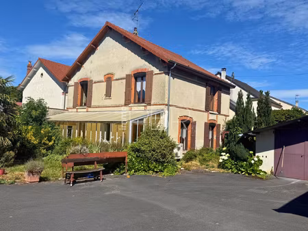 maison ancienne t5 avec dépendances et garages