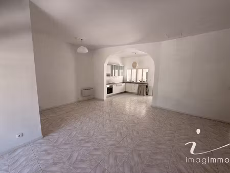 t4 de 109 m2 domaine de la barthète fabrègues