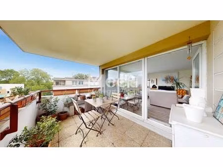 orly - appartement 4 pièces de 78 m² avec terrasse et parking