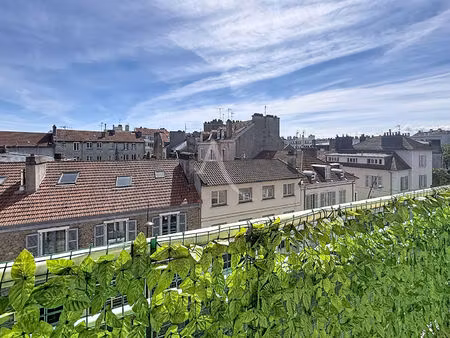 verdun appartement 5 pièces  2 balcons  garage et cave