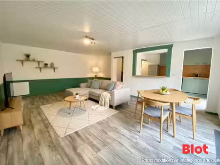 a vendre blot immobilier saint-meen-le-grand – maison de ville / appartement 108 m² - 4 ch