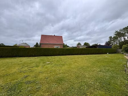 vente local commercial  480.00m²  caulières