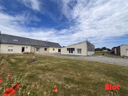 a vendre en exclusivite blot immobilier - maison de 290 m² - terrain de plus de 4 000 m² -