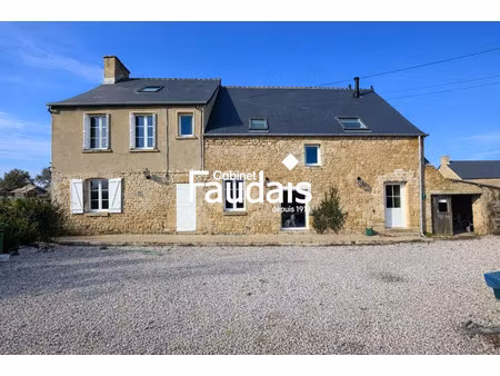 ensemble de 2 maisons a 5 mn de sainte mere eglise