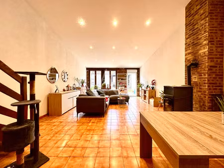 maison d'environ 173 m² sur rosières-aux-salines