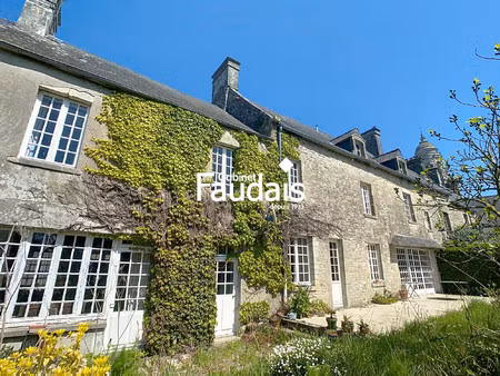 maison à vendre pleine d'histoire dans sainte-marie-du-mont