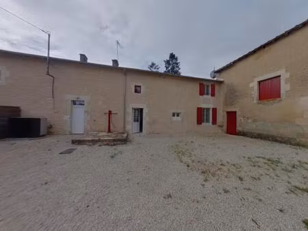 location maison 4 pièces 110m² jouhet 86500