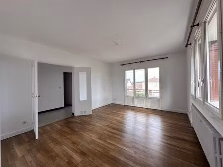 location maison 4 pièces 82m² vivonne 86370
