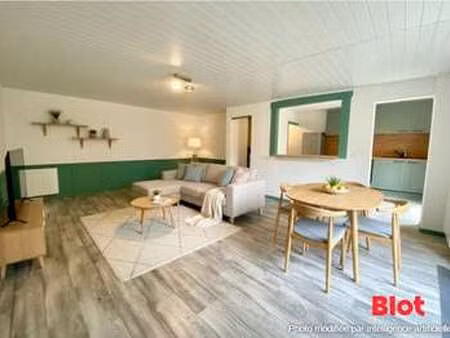 vente appartement 5 pièces piscine à saint-méen-le-grand (35290) : à vendre 5 pièces pisci