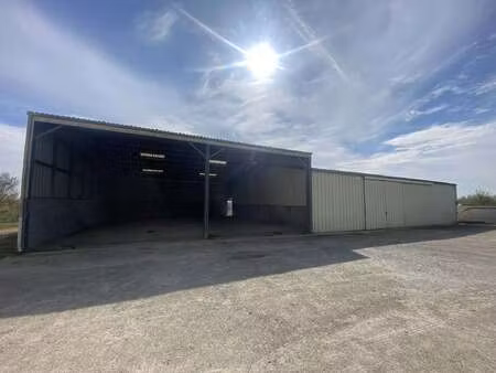 vente bureaux et commerces à lécousse (35133) : à vendre / lécousse