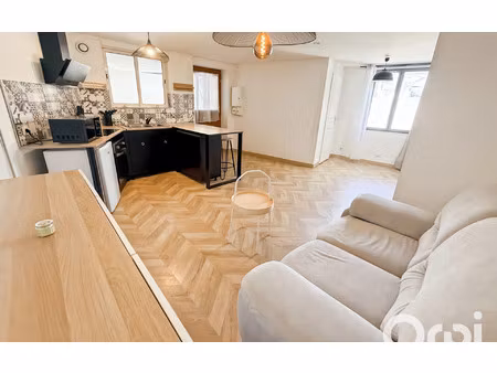 location appartement  m² t-2 à bollène  560 €