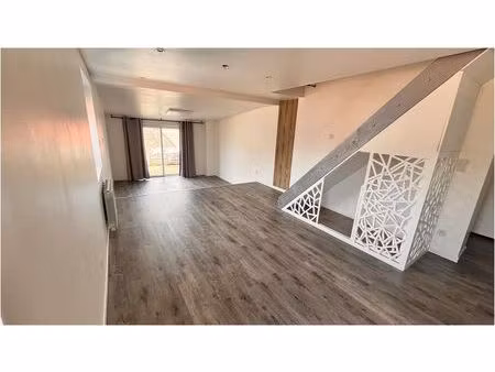 duplex t3 de charme – 76 m² – terrasse – berthen (cœur de village)