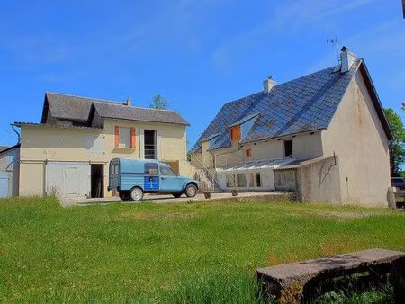maison familiale offrant de nombreuses possibilités proche sancy