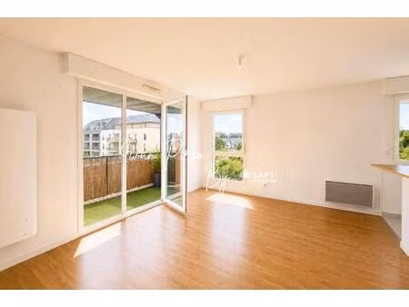t3 lumineux avec balcon – quartier vert buisson