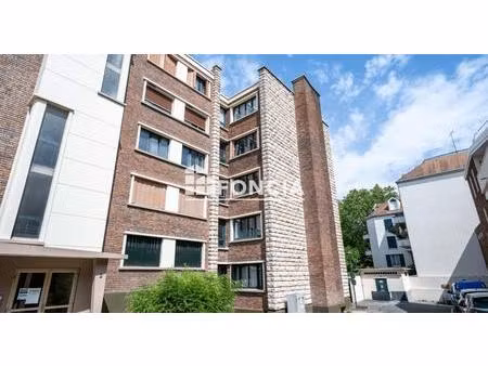 centre ville - 3 pieces vendu loue
