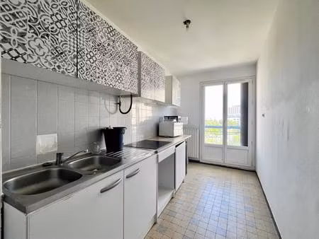 appartement t2 proche des facultés de médecine