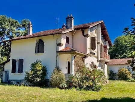 maison avec grande dependance sur terrain 6000 m2