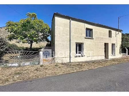 a vendre maison louin 110 m2