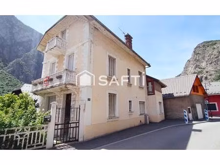 maison 6 pièces 174 m²