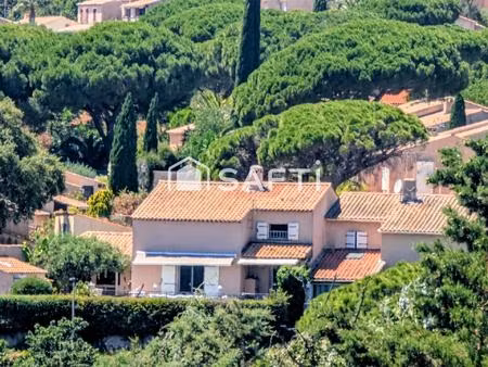 villa décorée avec goût au sein d'un lotissement situé à la tour de mare  aucun travaux à 