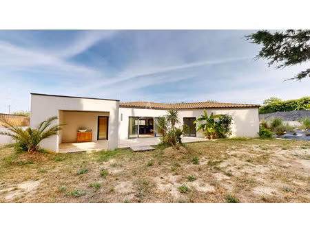 maison neuve avec jardin et garage attenant à villedubert