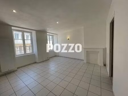 location appartement 2 pièces à granville (50400) : à louer 2 pièces / 40m² granville