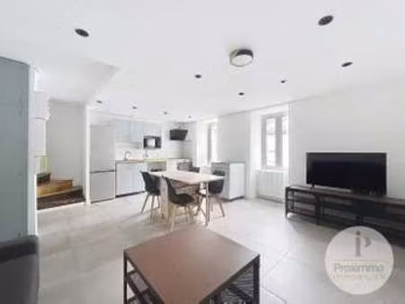 location appartement 4 pièces meublé à ploërmel (56800) : à louer 4 pièces meublé / 74m² p