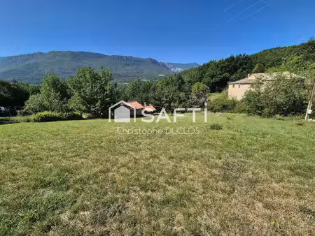 terrain constructible à vendre