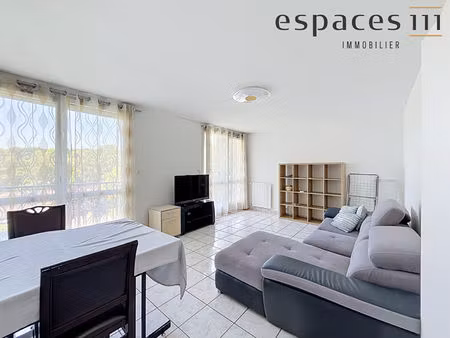 appartement meublé - 4 pièces - montigny le bretonneux
