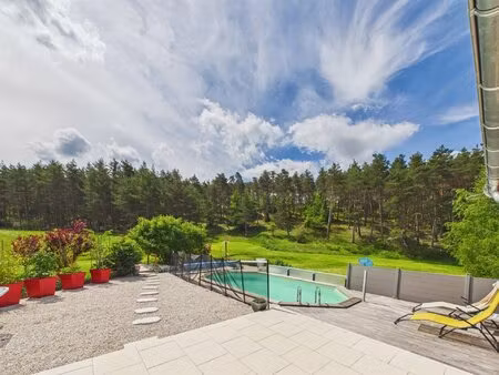 saint-auban chalet avec grand terrain de 5941m2  piscine et