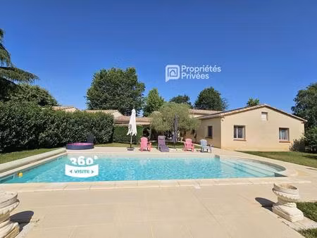 ensemble immobilier de plain pied 240 m² - 8 chambres - terrain 5000 m² - piscine - garage