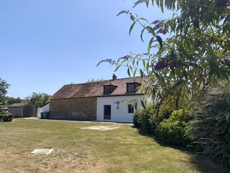 jolie maison de 3 chambres avec grand jardin