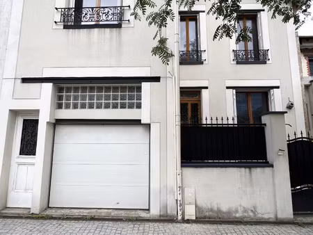 emplacement rare  maison avec fort potentiel à rénover entiè
