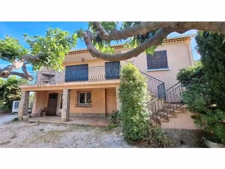 maison à rénover - hyères olbius riquier-126 m2 avec 11 800 m2 de terrain agricole