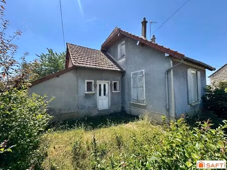 maison mitoyenne avec 2 chambres  à rénover