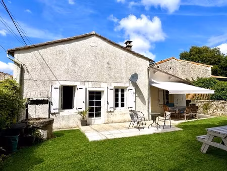 charmante maison de 4 chambres dans un hameau paisible