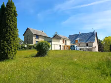 maison familiale offrant de nombreuses possibilités proche sanc